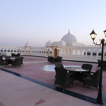 Laxmi Palace Dausa Exterior foto